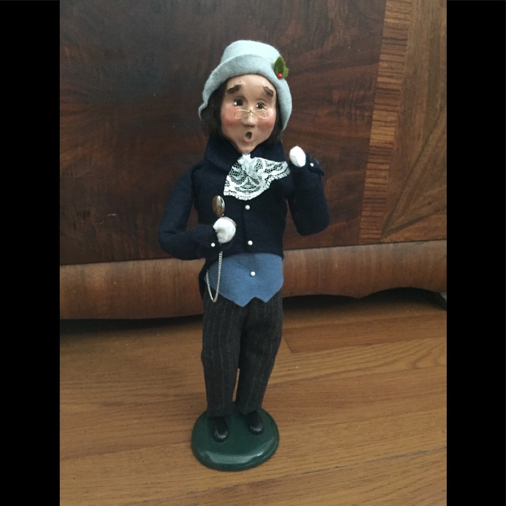 Byers Choice Ltd. “Victorian Adult” Statuette